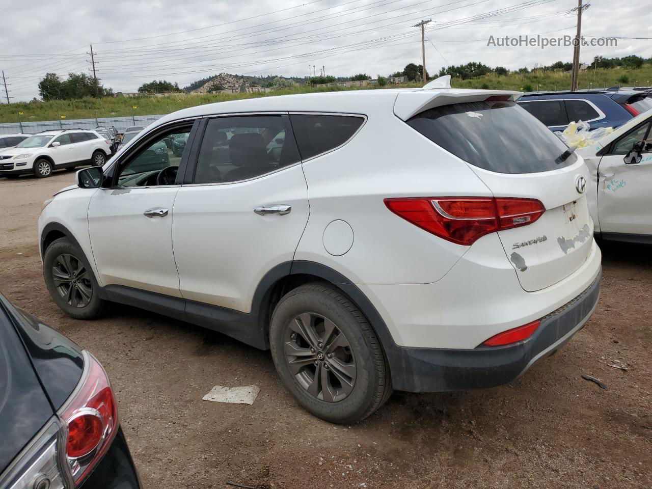 2013 Hyundai Santa Fe Sport  White vin: 5XYZTDLB6DG049559