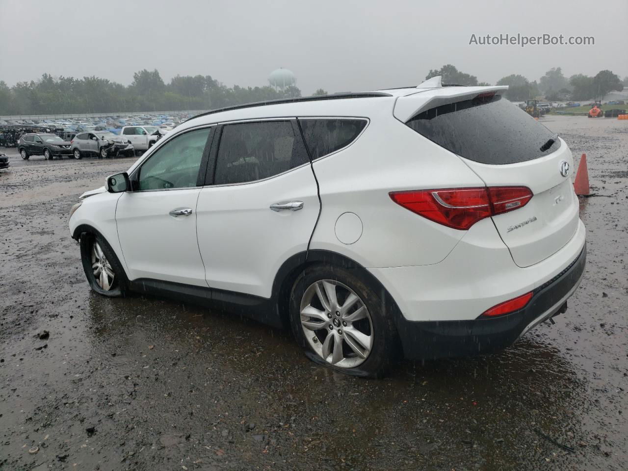 2013 Hyundai Santa Fe Sport  White vin: 5XYZU3LA1DG106684