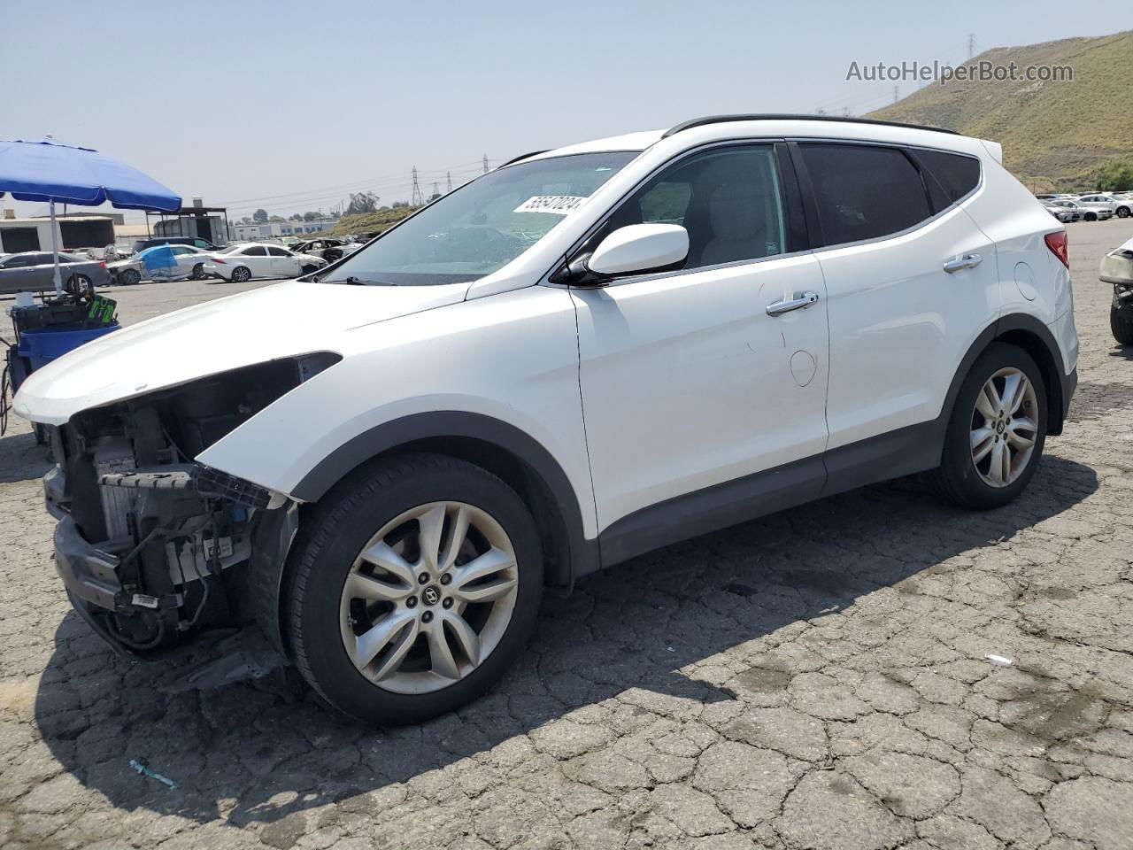 2013 Hyundai Santa Fe Sport  White vin: 5XYZU3LA2DG035866