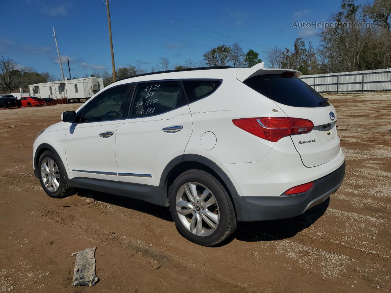 2014 Hyundai Santa Fe Sport  White vin: 5XYZU3LA5EG170115