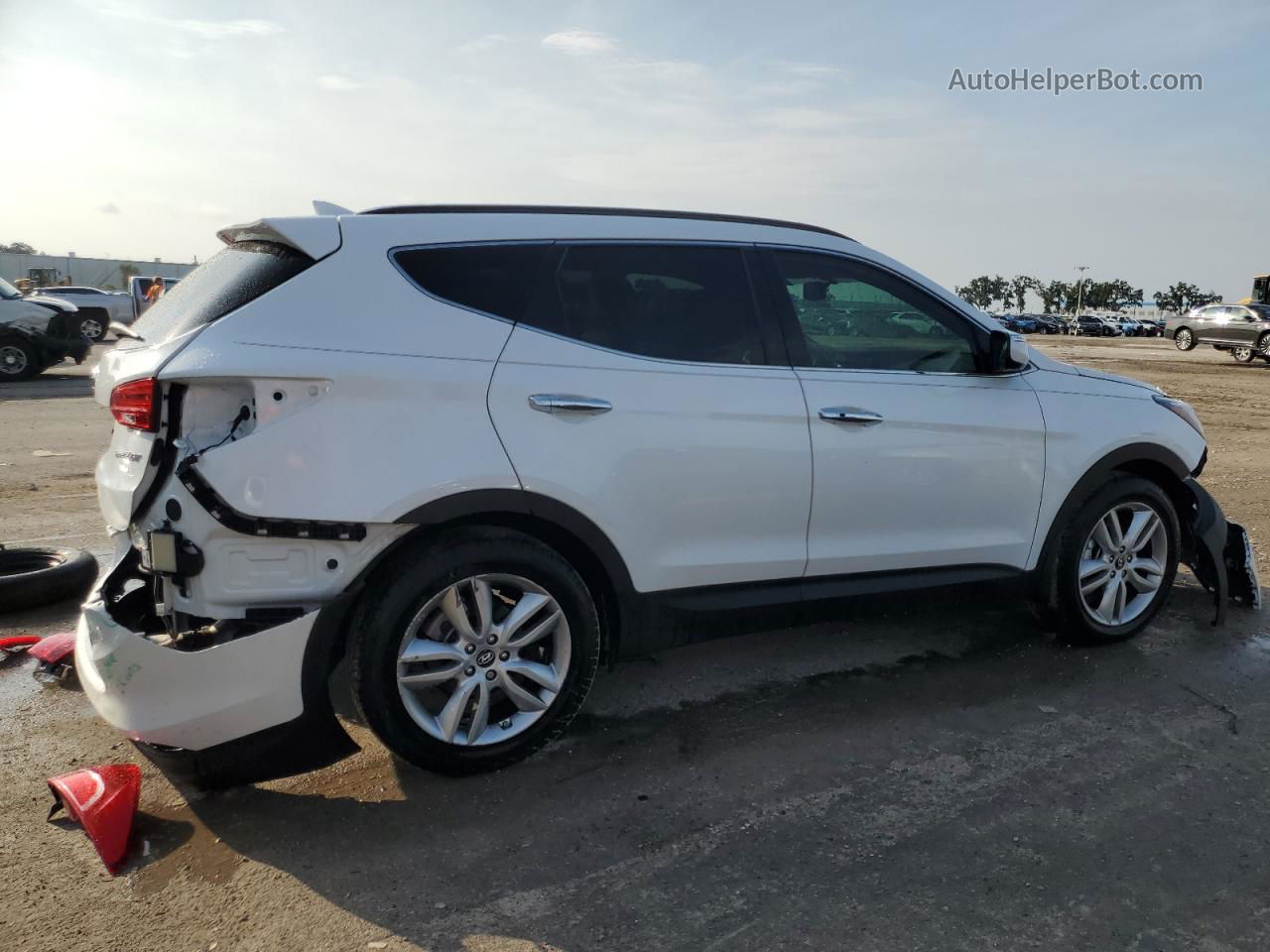 2014 Hyundai Santa Fe Sport  White vin: 5XYZU3LA9EG227495