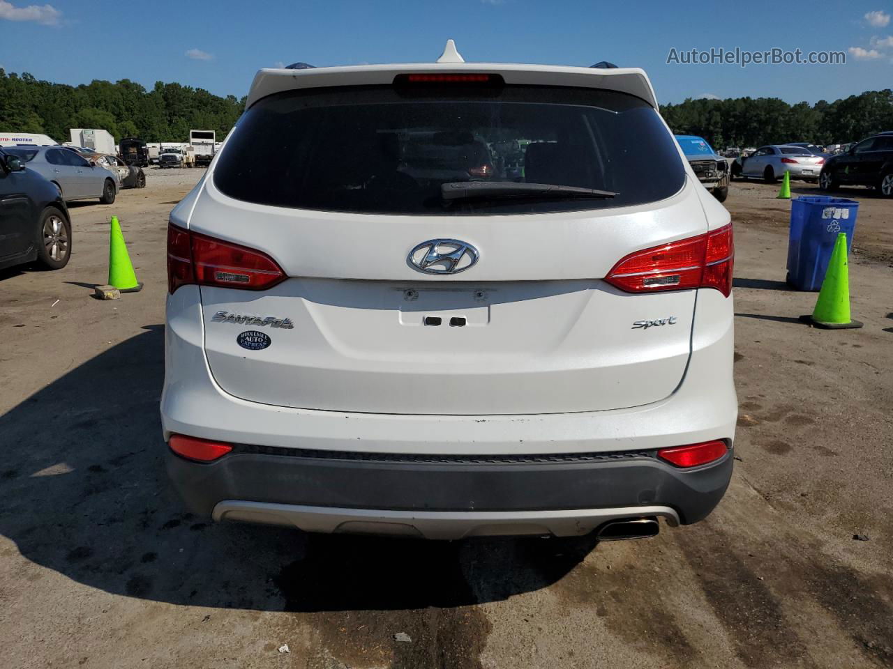 2013 Hyundai Santa Fe Sport  White vin: 5XYZU3LB1DG023524