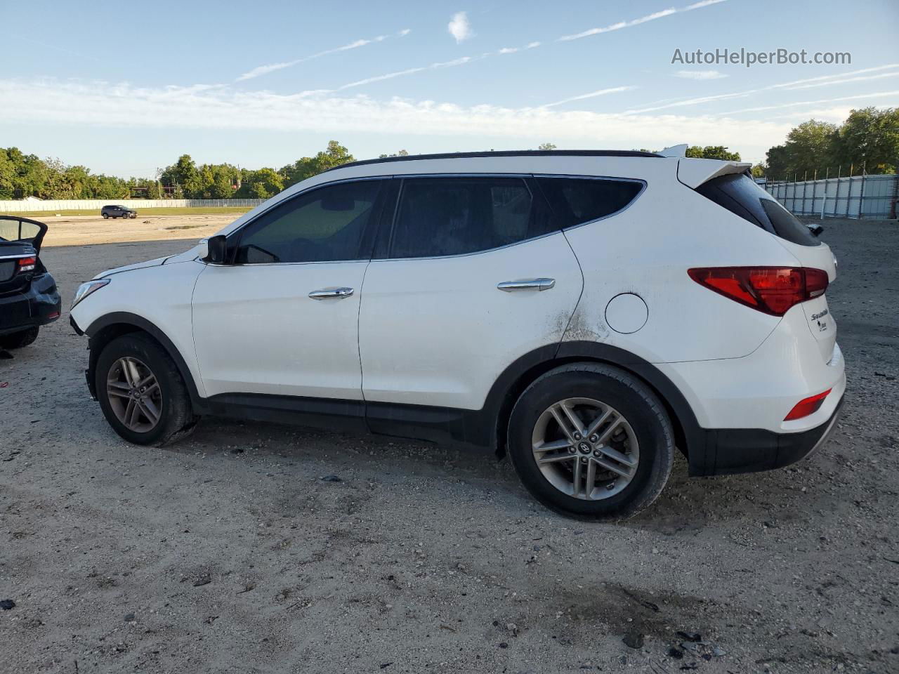 2018 Hyundai Santa Fe Sport  White vin: 5XYZU3LB1JG529382