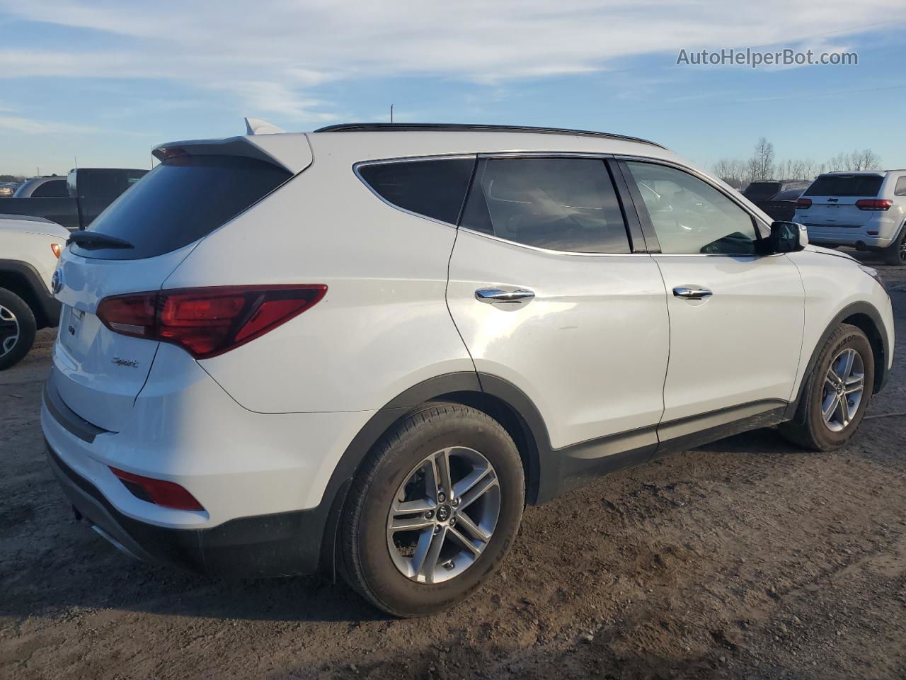 2018 Hyundai Santa Fe Sport  White vin: 5XYZU3LB6JG571322