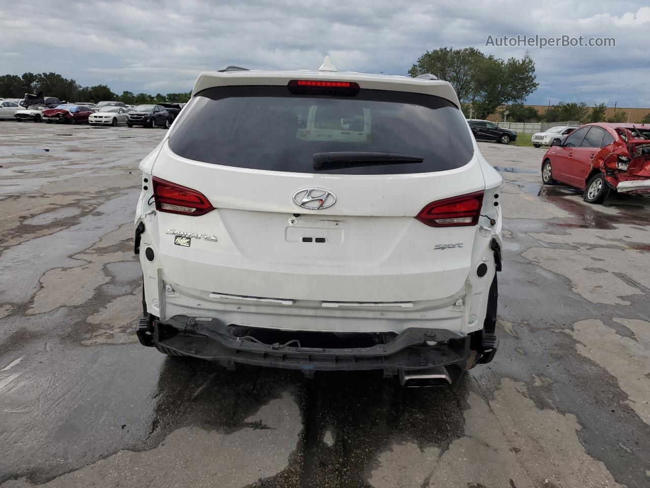 2018 Hyundai Santa Fe Sport  White vin: 5XYZU3LB9JG531249