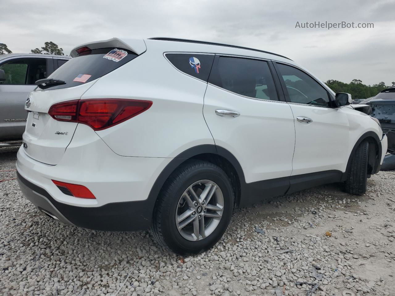 2018 Hyundai Santa Fe Sport  White vin: 5XYZU3LBXJG511544