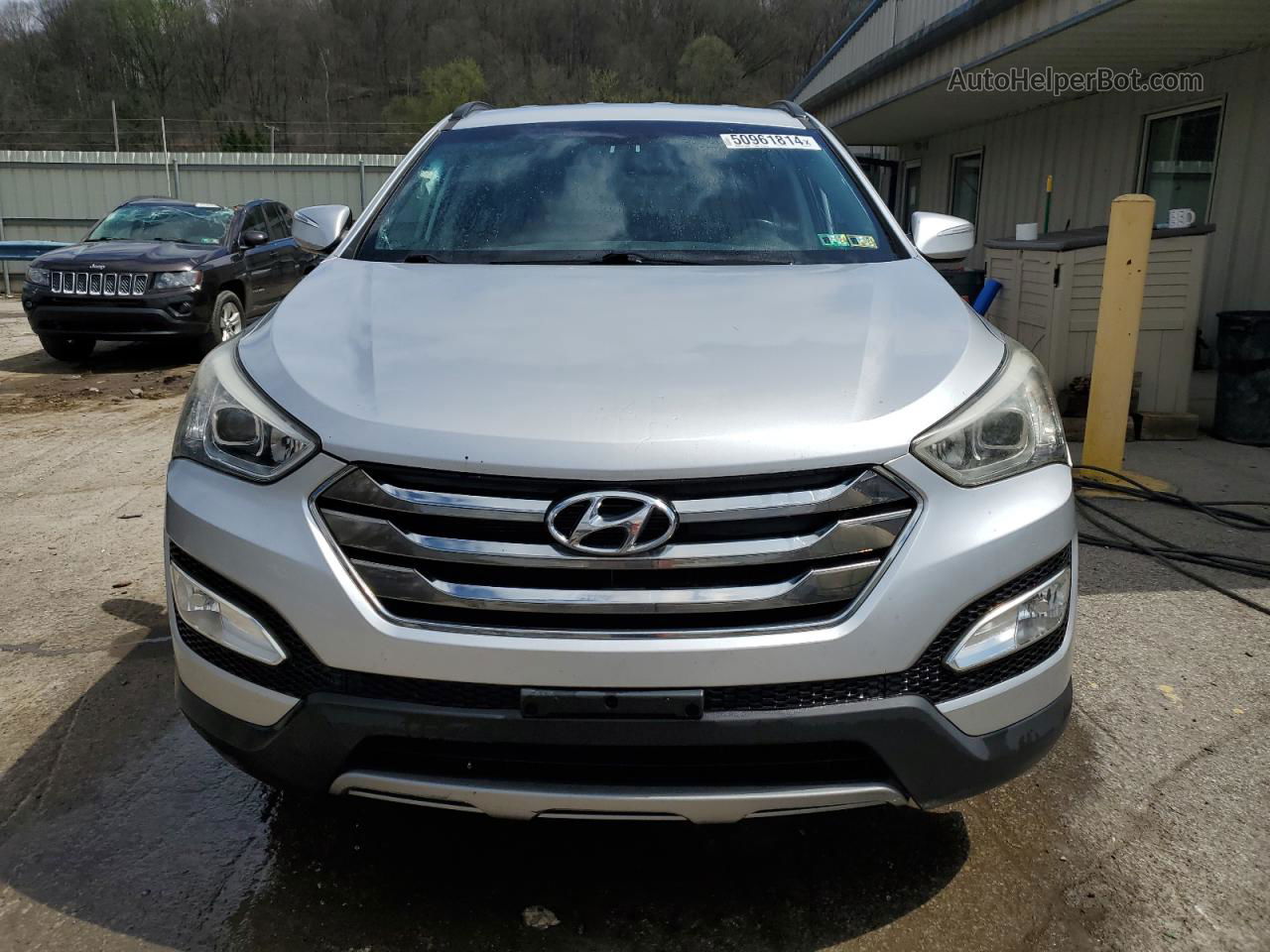 2013 Hyundai Santa Fe Sport  Silver vin: 5XYZUDLA2DG071398