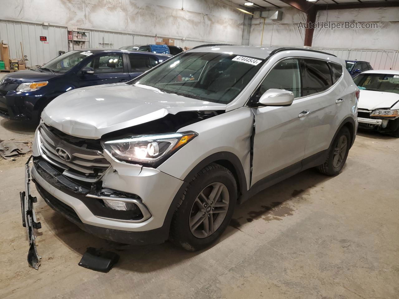 2018 Hyundai Santa Fe Sport  Silver vin: 5XYZUDLB6JG555532