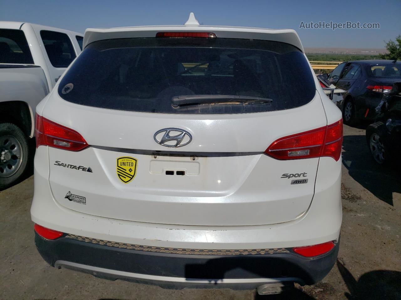 2013 Hyundai Santa Fe Sport  White vin: 5XYZUDLBXDG055880