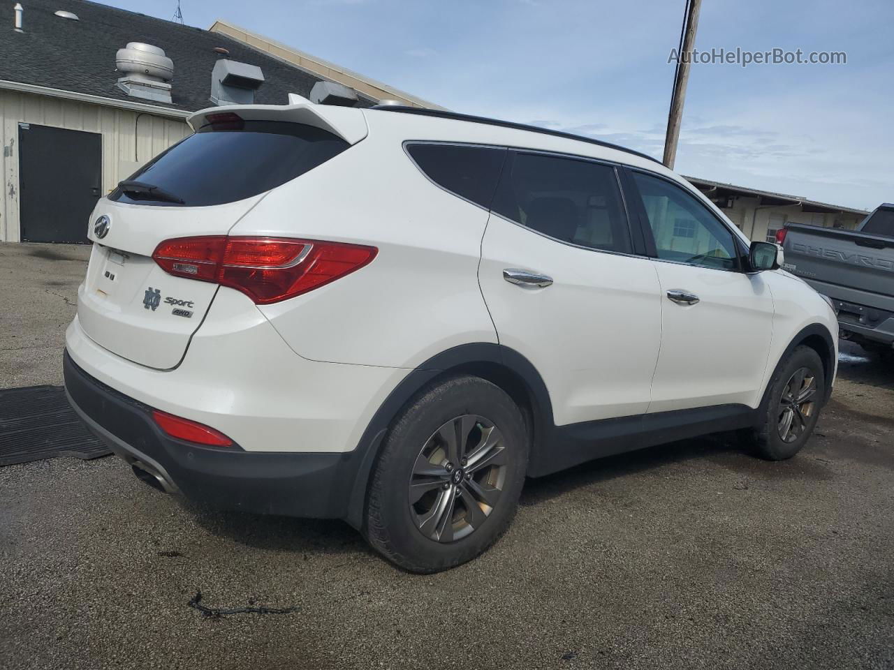 2015 Hyundai Santa Fe Sport  White vin: 5XYZUDLBXFG258819