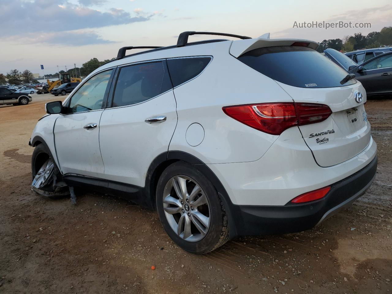 2014 Hyundai Santa Fe Sport  White vin: 5XYZW3LA8EG230544