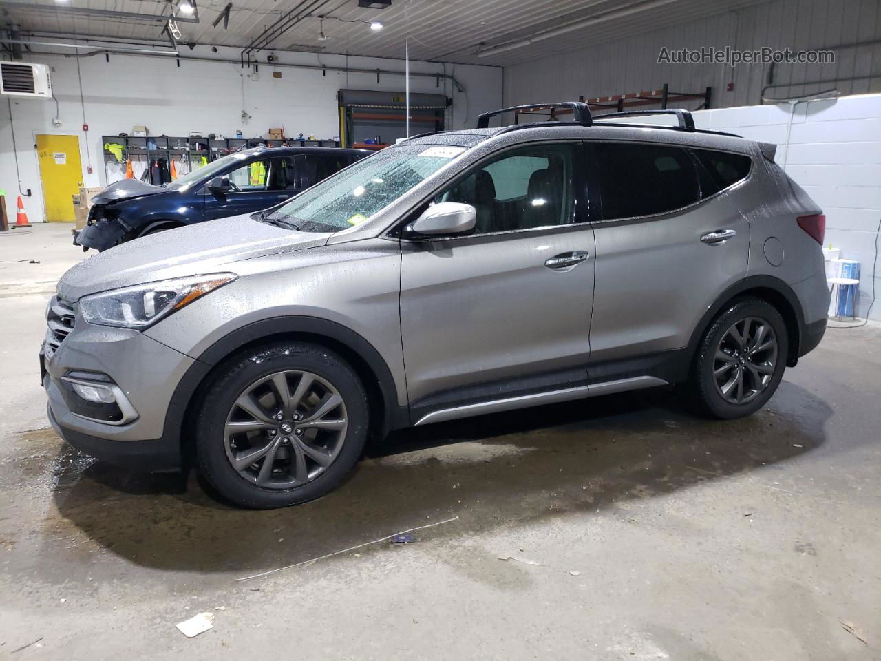 2018 Hyundai Santa Fe Sport  Gray vin: 5XYZWDLA8JG529256