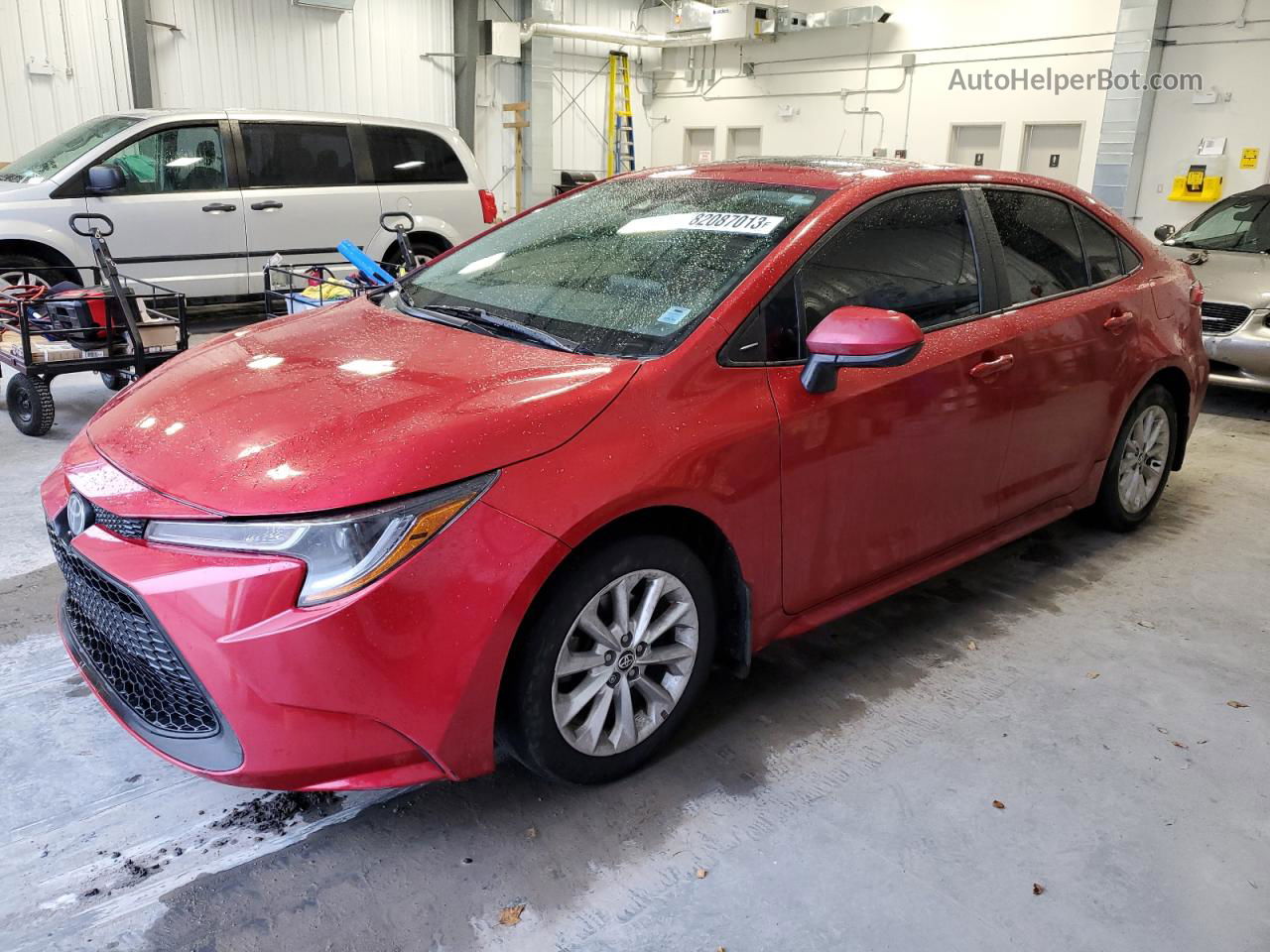 2020 Toyota Corolla Le Red vin: 5YFBPRBEXLP100506