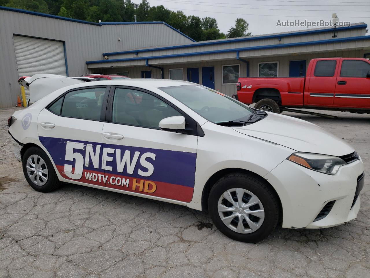 2015 Toyota Corolla Eco White vin: 5YFBPRHE3FP225908