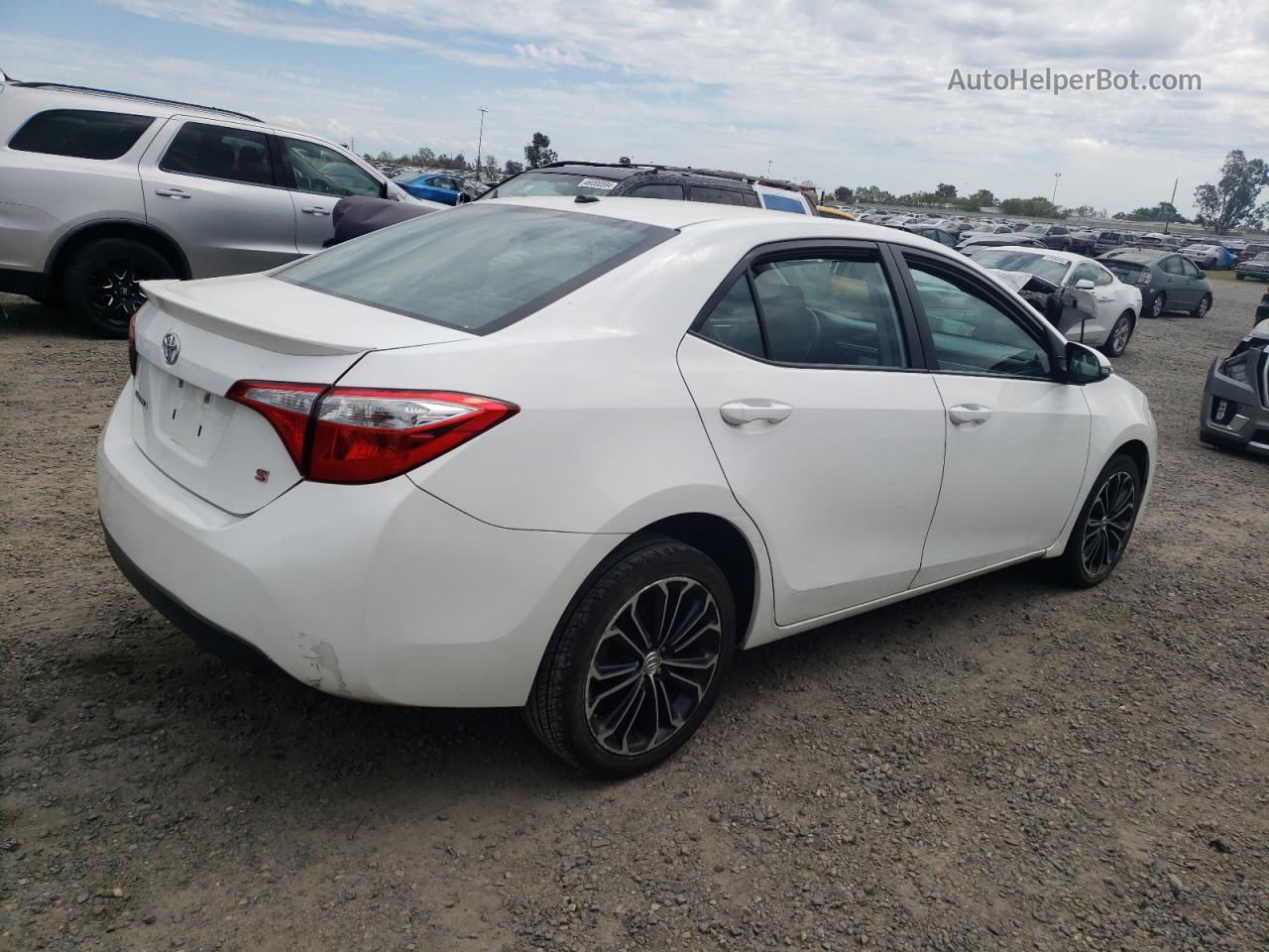 2014 Toyota Corolla L White vin: 5YFBURHE0EP089759