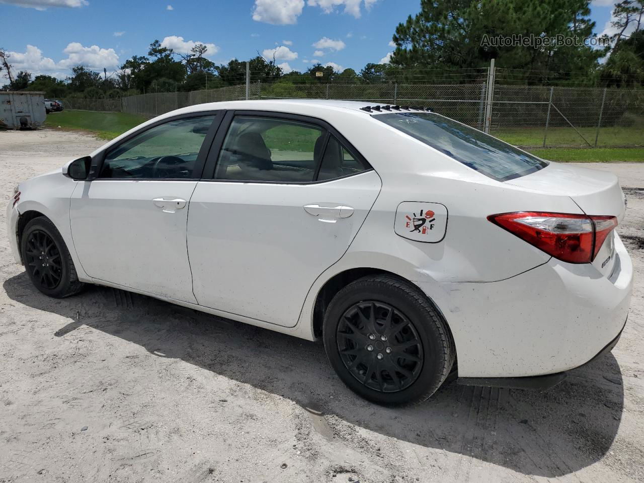 2014 Toyota Corolla L White vin: 5YFBURHE0EP123473