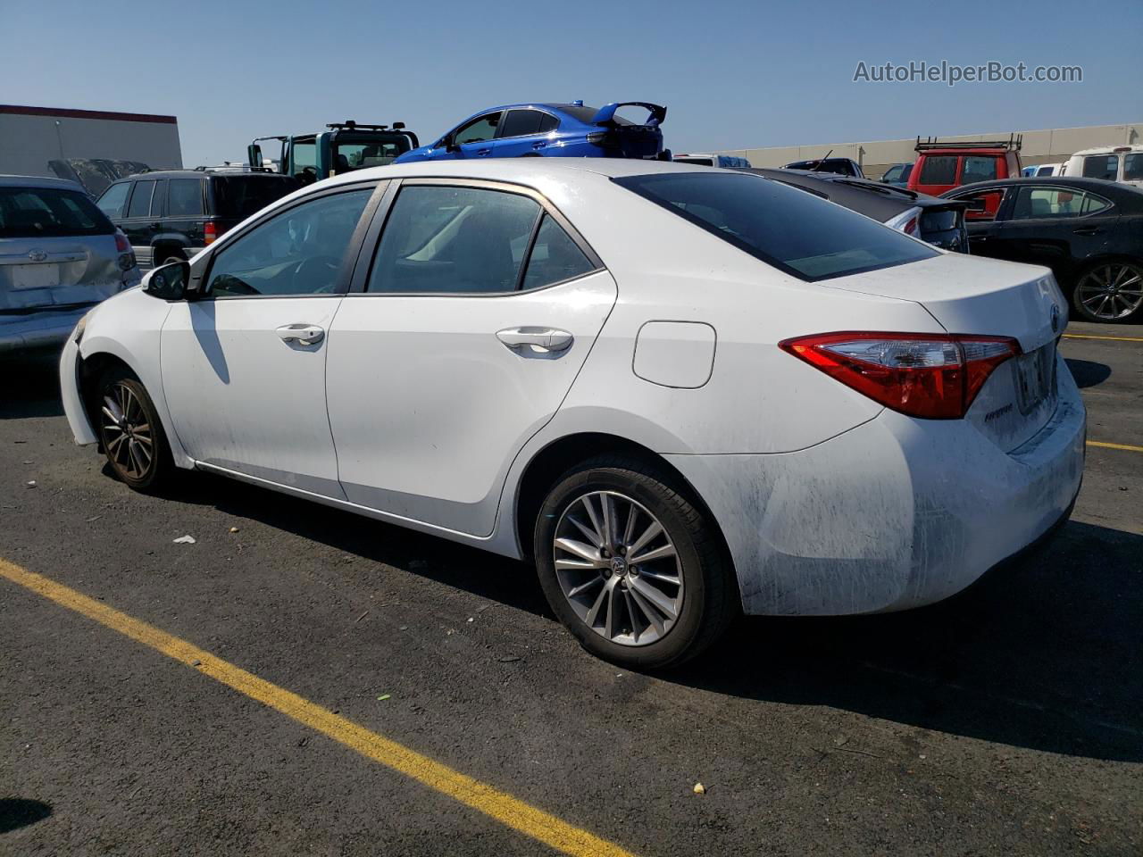 2015 Toyota Corolla L White vin: 5YFBURHE0FP224661