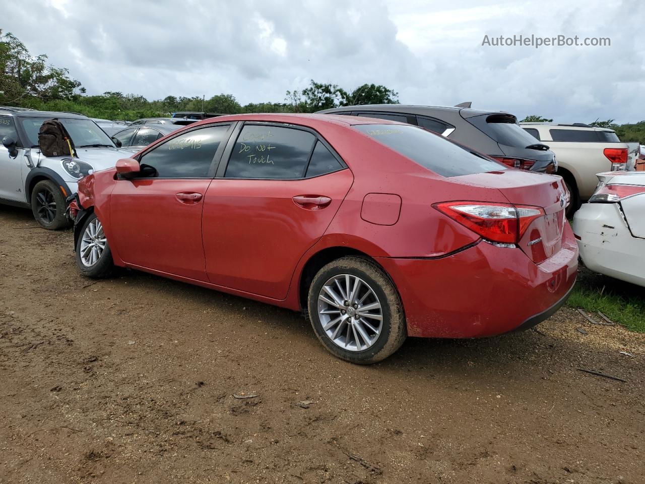 2015 Toyota Corolla L Красный vin: 5YFBURHE0FP247177