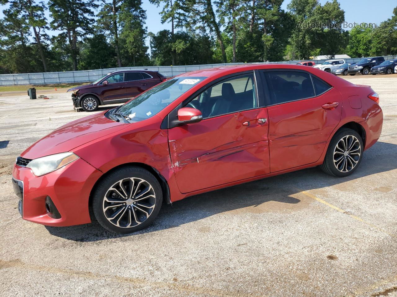 2015 Toyota Corolla L Красный vin: 5YFBURHE0FP345450