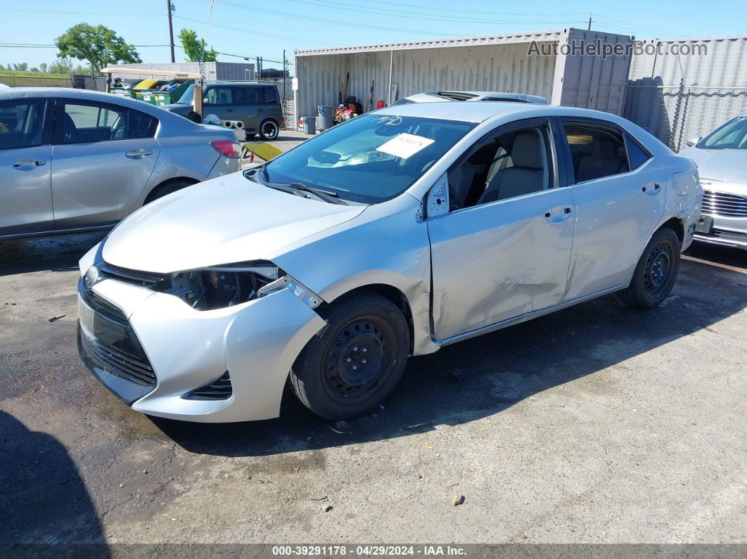 2017 Toyota Corolla Le Silver vin: 5YFBURHE0HP622861