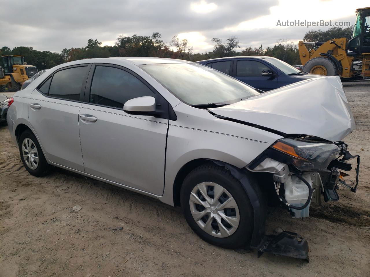 2017 Toyota Corolla L Silver vin: 5YFBURHE0HP675057