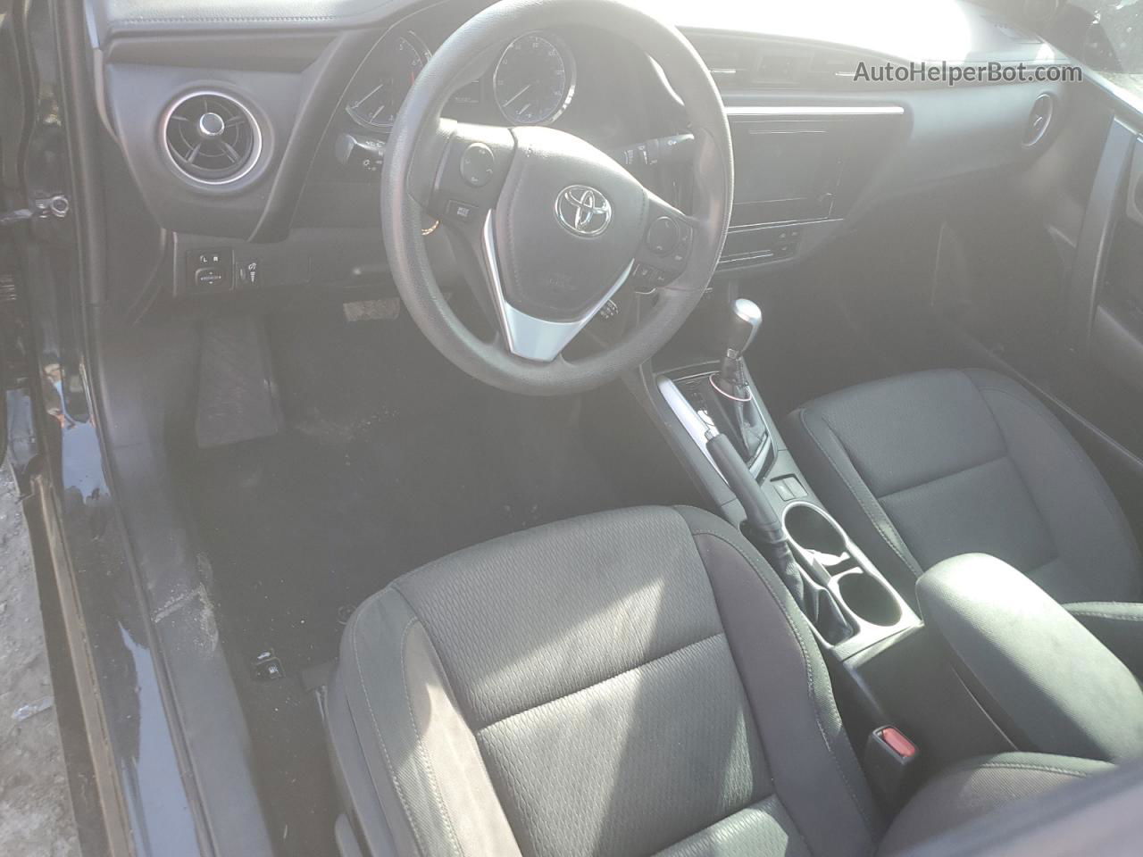 2019 Toyota Corolla L Черный vin: 5YFBURHE0KP858613