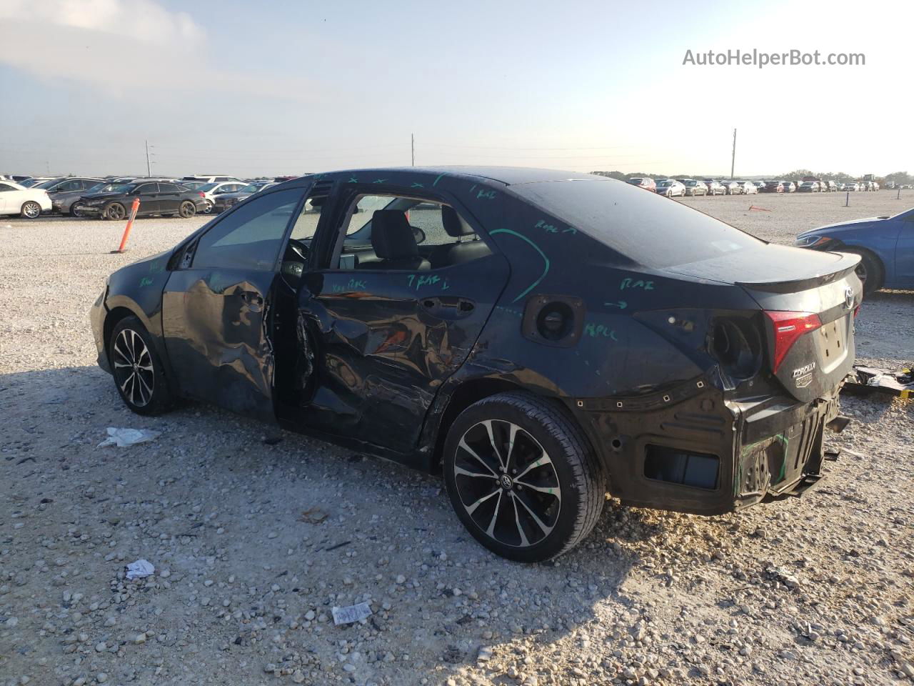 2019 Toyota Corolla L Black vin: 5YFBURHE0KP904442