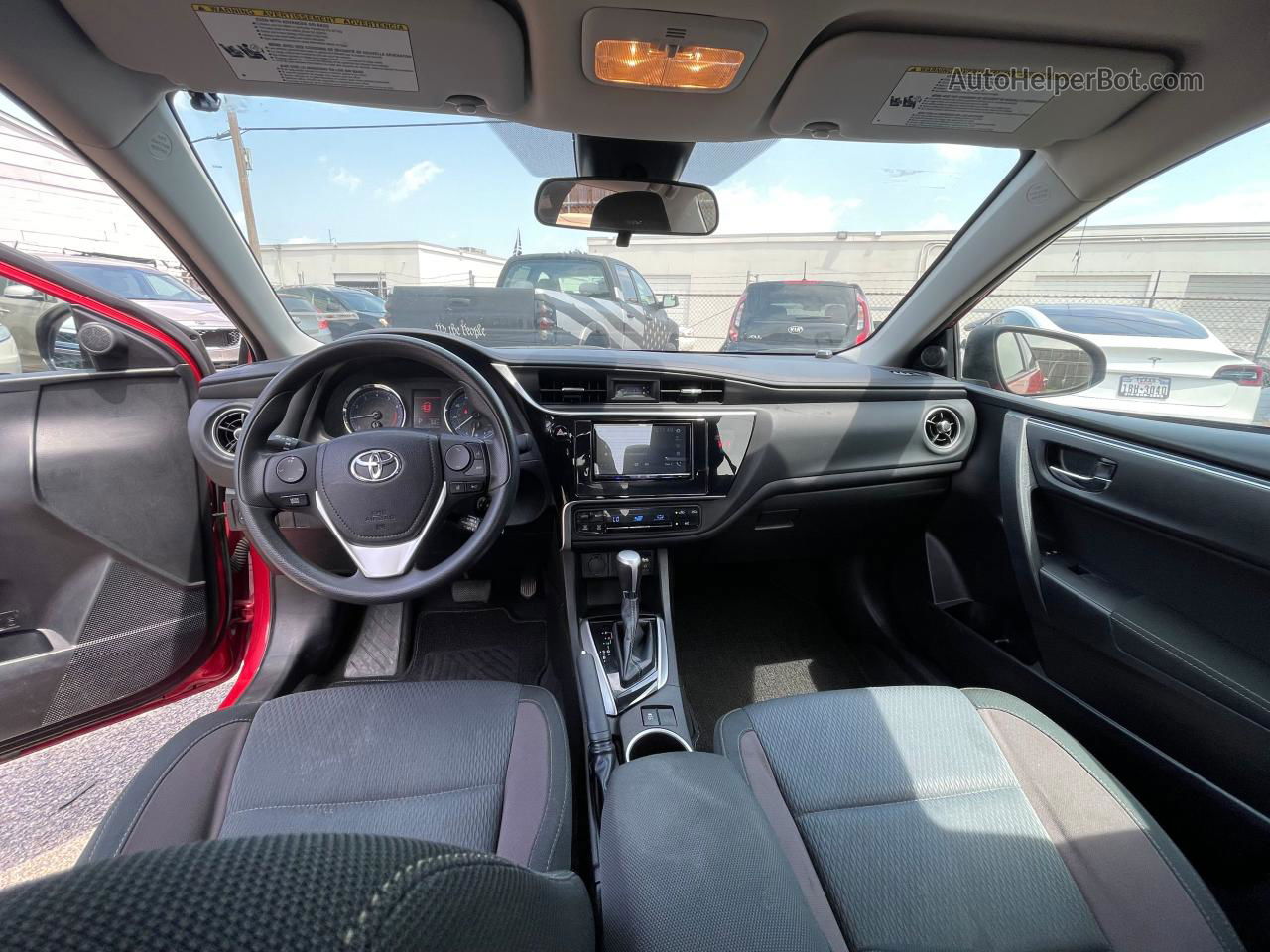 2019 Toyota Corolla L Красный vin: 5YFBURHE0KP926960