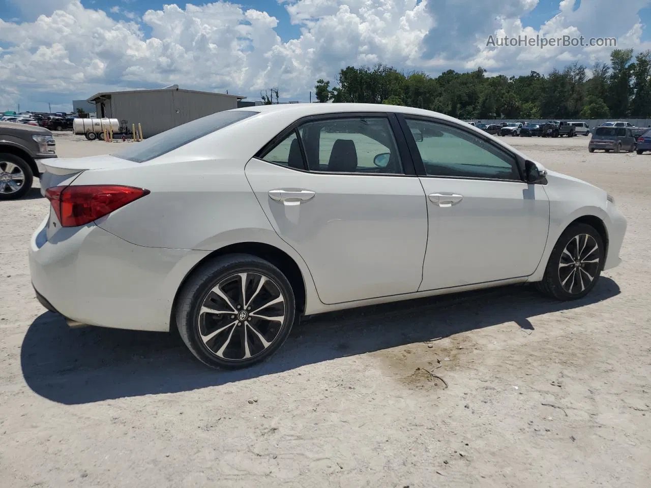 2019 Toyota Corolla L White vin: 5YFBURHE0KP944990