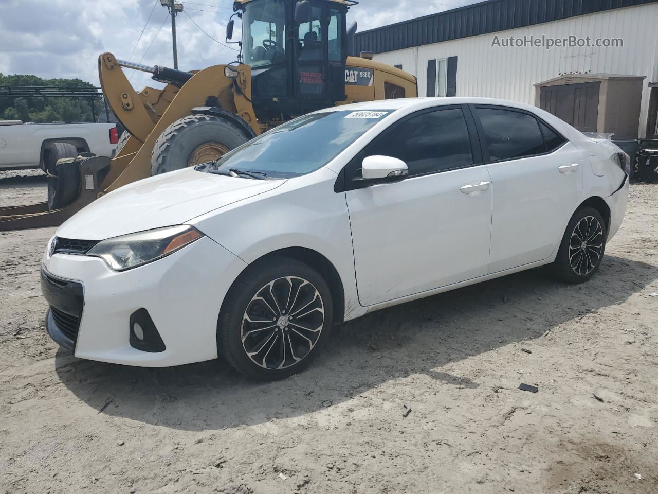 2014 Toyota Corolla L White vin: 5YFBURHE1EP129167