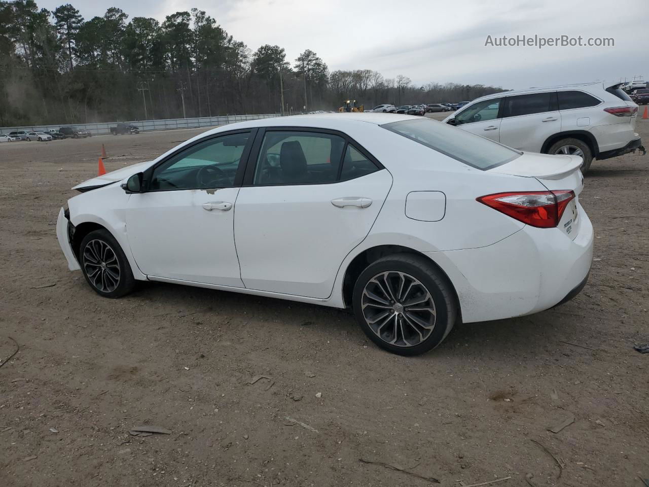 2014 Toyota Corolla L White vin: 5YFBURHE1EP141514