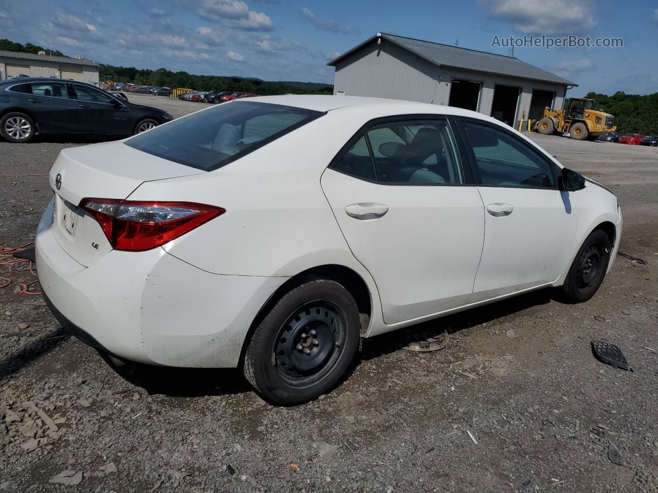 2015 Toyota Corolla L Белый vin: 5YFBURHE1FP224488