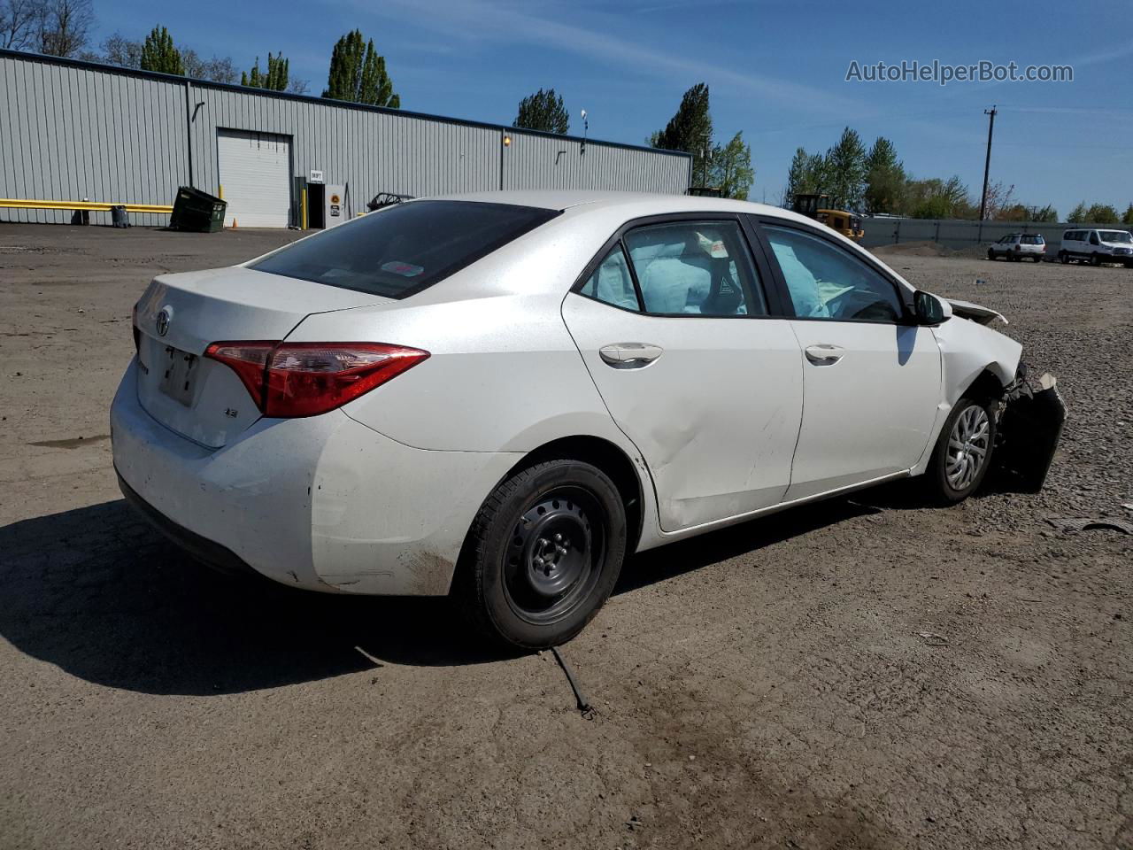 2017 Toyota Corolla L Белый vin: 5YFBURHE1HP614994