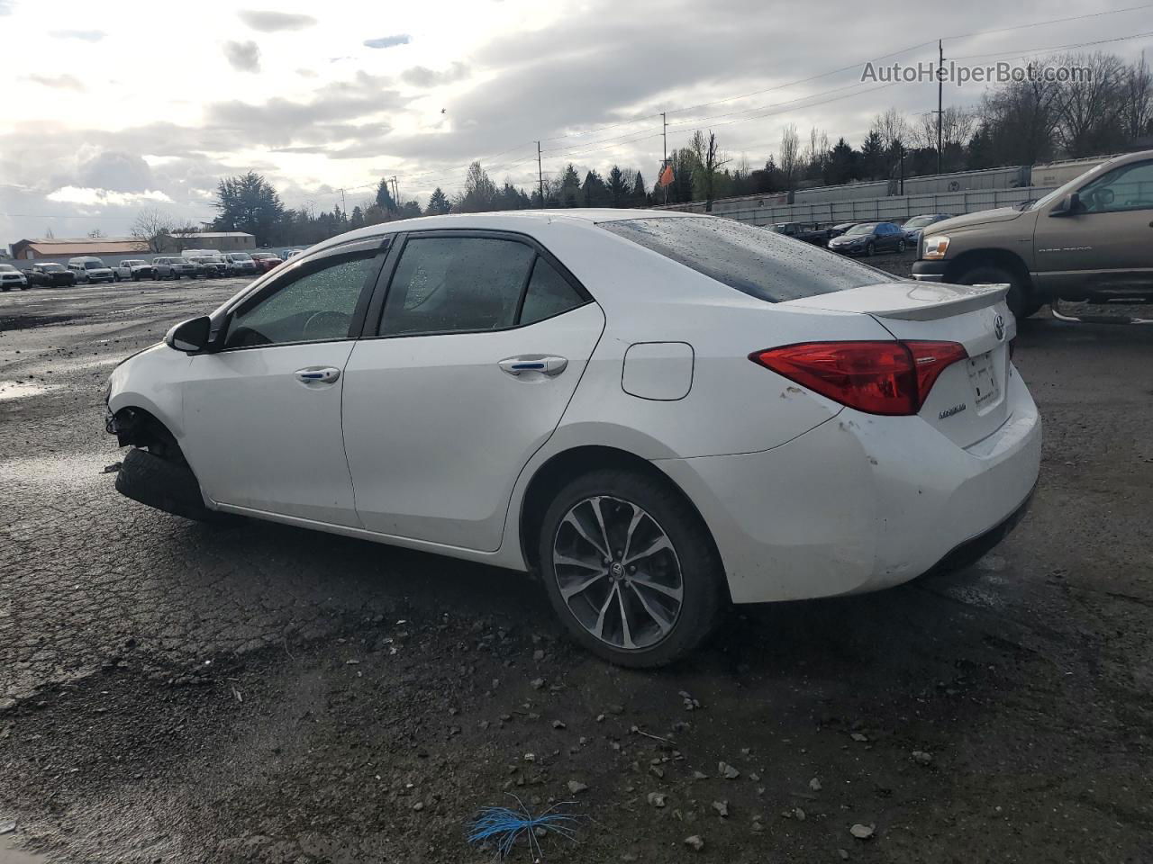 2017 Toyota Corolla L White vin: 5YFBURHE1HP642777