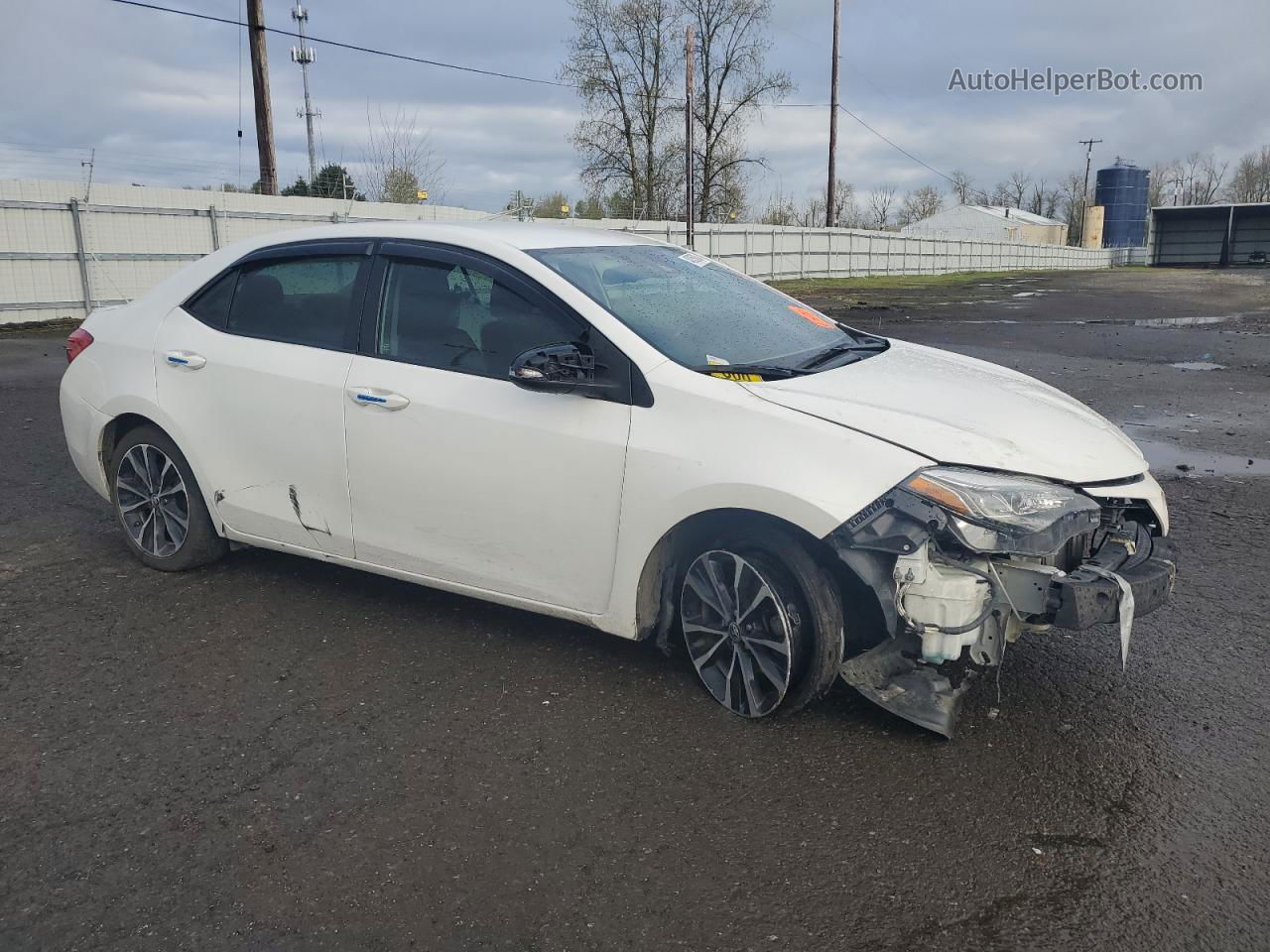 2017 Toyota Corolla L Белый vin: 5YFBURHE1HP642777