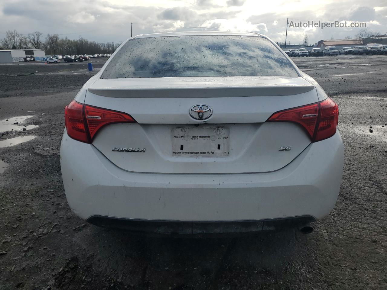 2017 Toyota Corolla L White vin: 5YFBURHE1HP642777