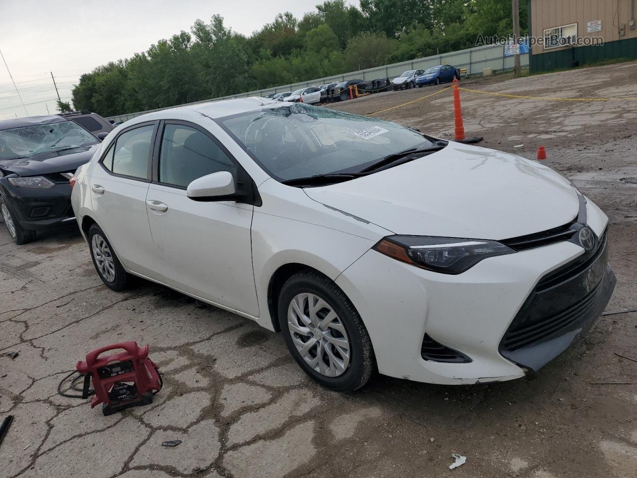 2017 Toyota Corolla L White vin: 5YFBURHE1HP664052