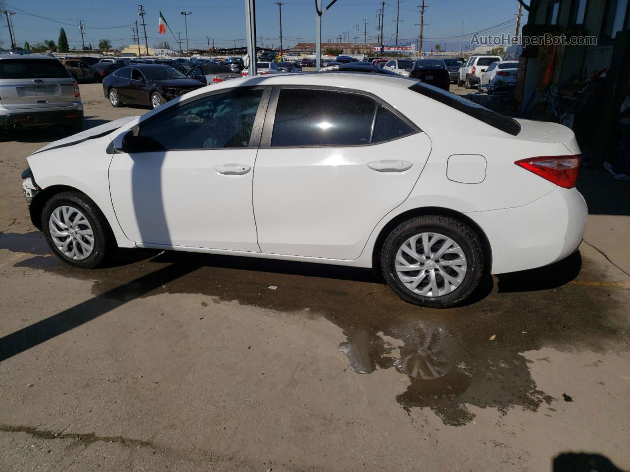 2017 Toyota Corolla L White vin: 5YFBURHE1HP731930