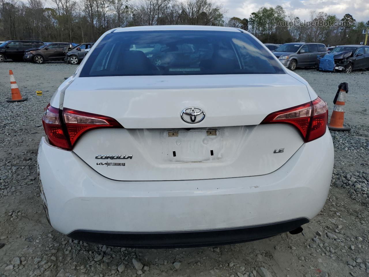 2019 Toyota Corolla L White vin: 5YFBURHE1KP905096