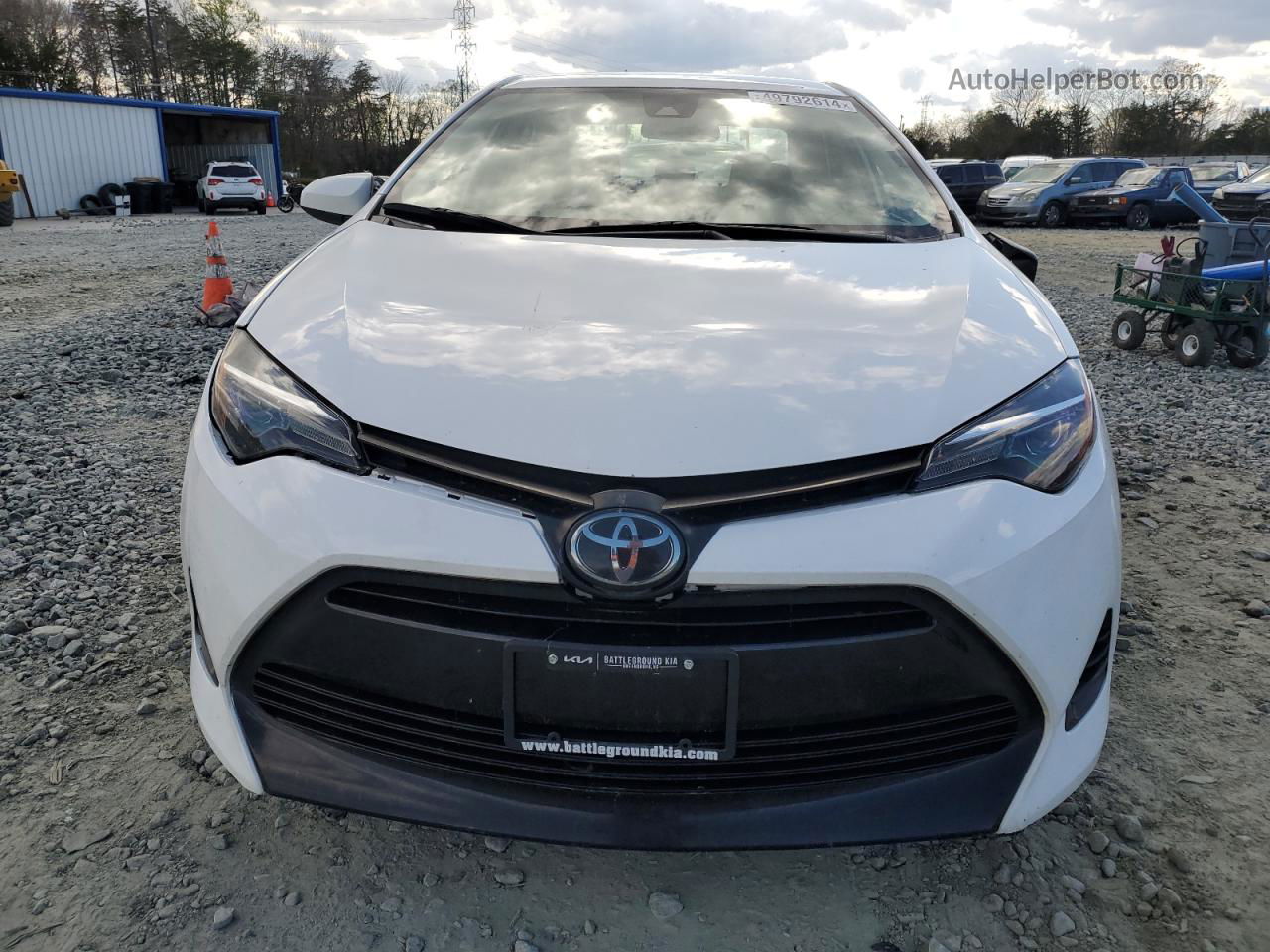 2019 Toyota Corolla L Белый vin: 5YFBURHE1KP905096