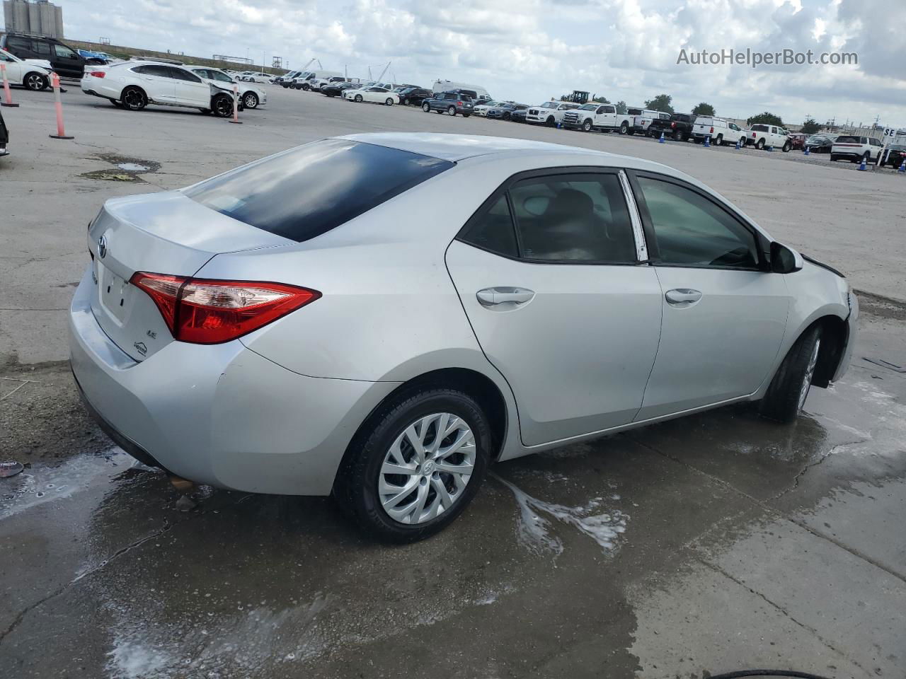 2019 Toyota Corolla L Silver vin: 5YFBURHE1KP907284