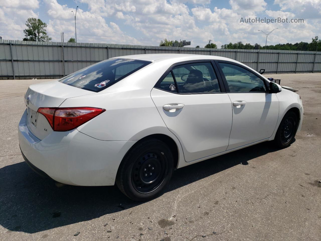 2019 Toyota Corolla L White vin: 5YFBURHE1KP923436