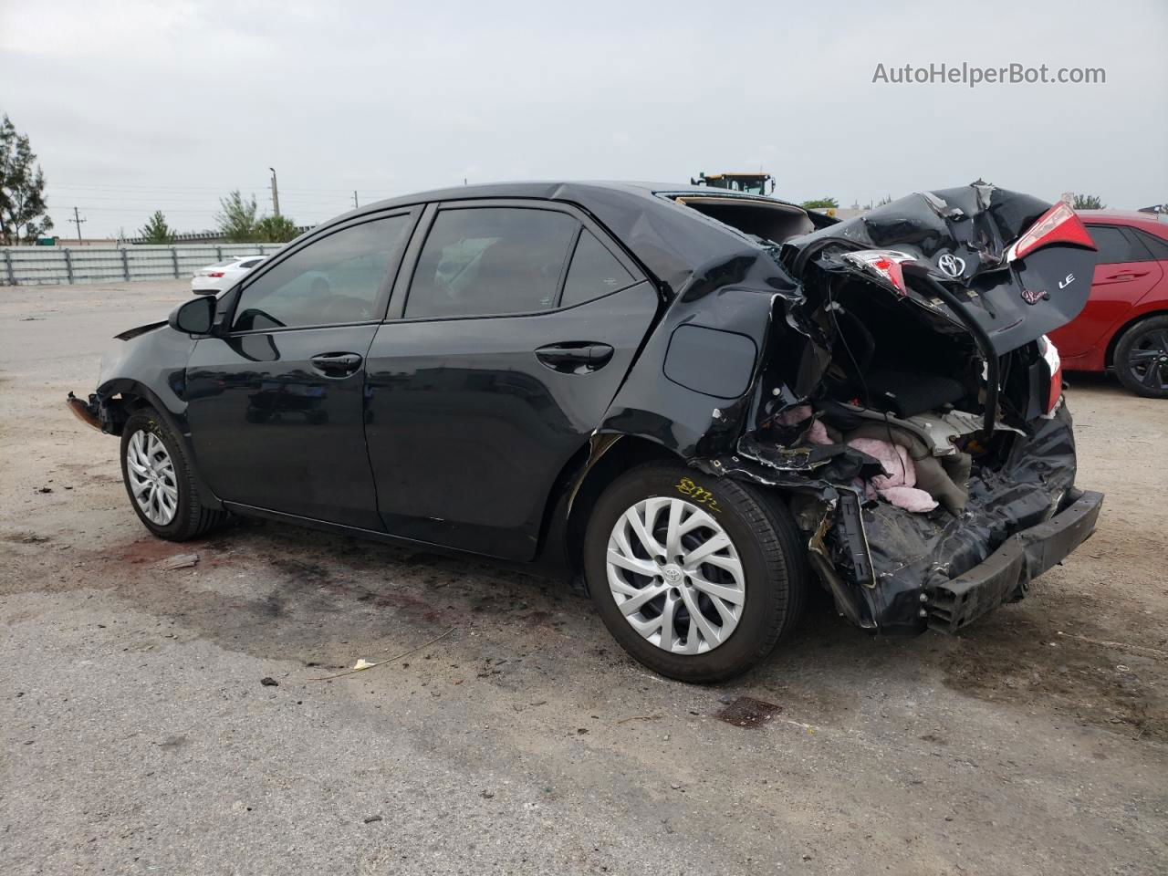 2019 Toyota Corolla L Черный vin: 5YFBURHE1KP938888