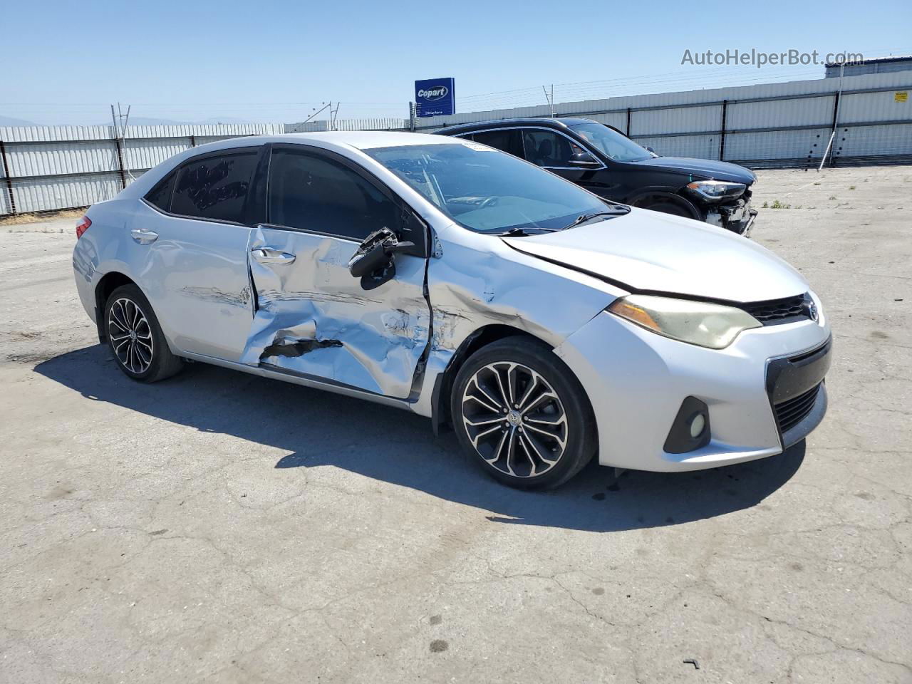 2014 Toyota Corolla L Silver vin: 5YFBURHE2EP052115