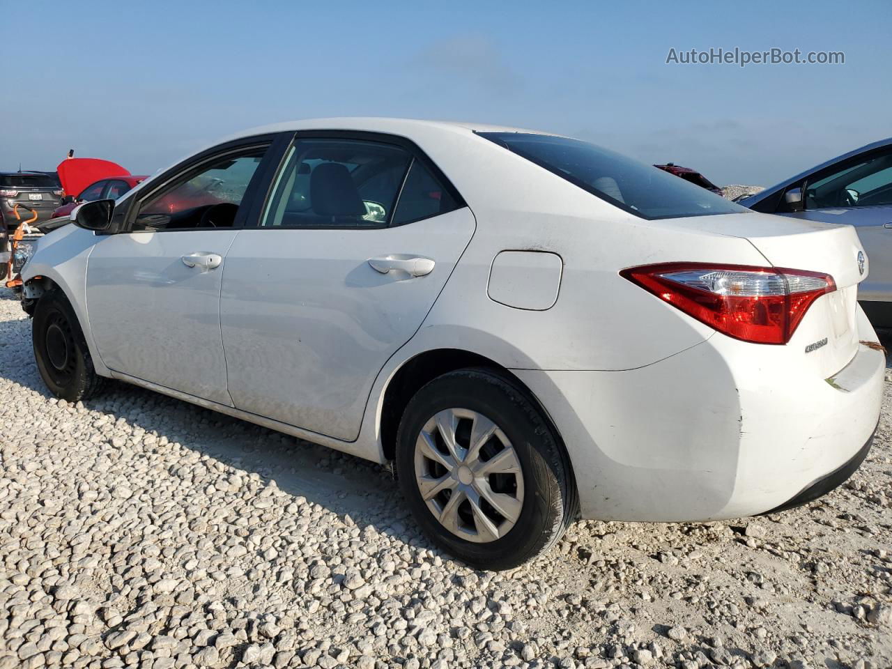 2015 Toyota Corolla L Белый vin: 5YFBURHE2FP270475