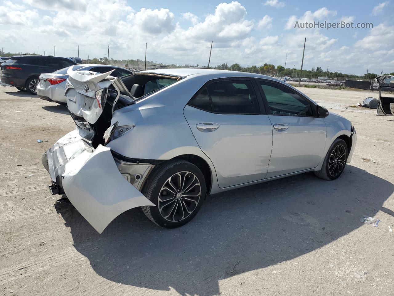 2015 Toyota Corolla L Silver vin: 5YFBURHE2FP275272