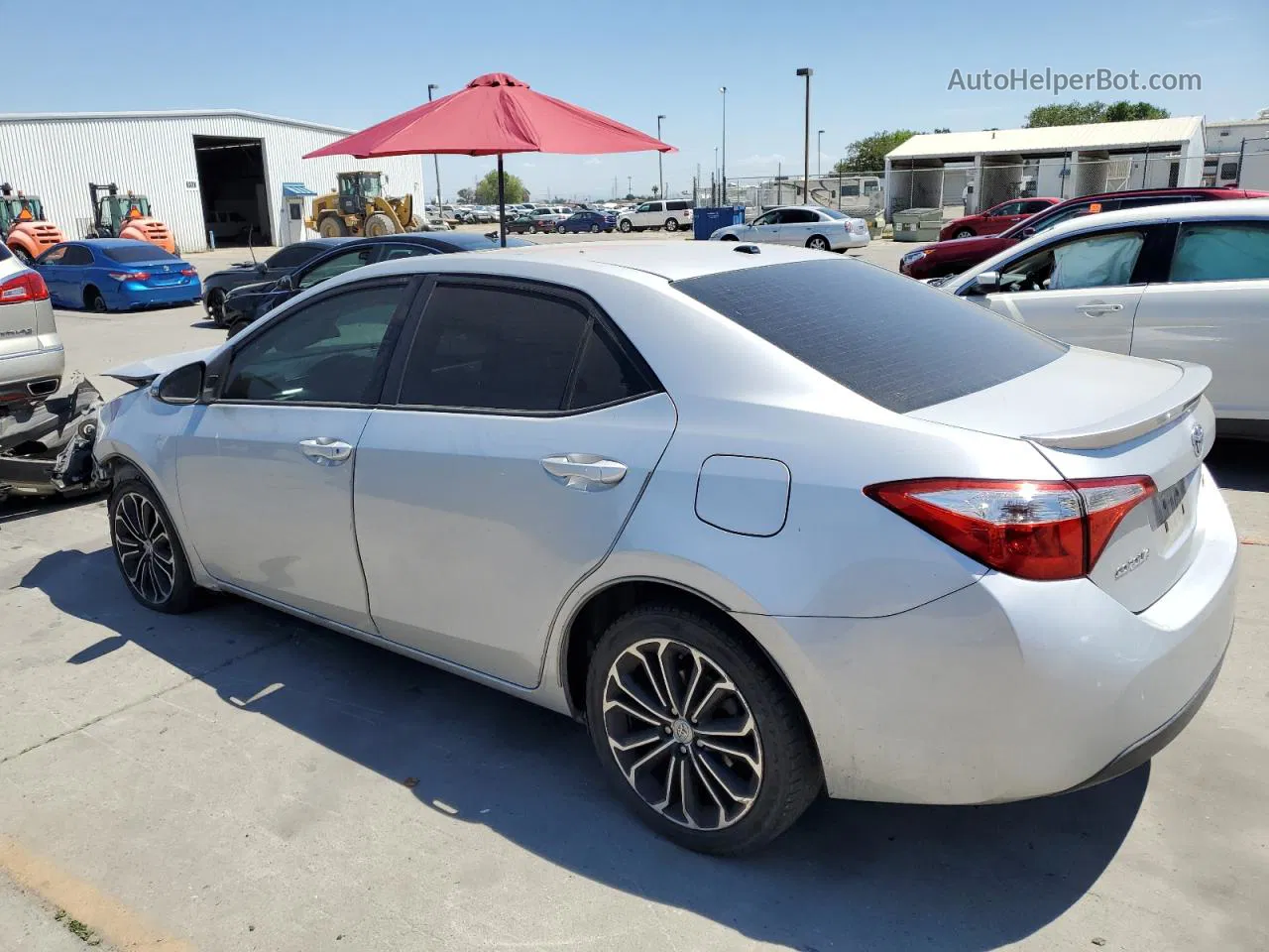 2015 Toyota Corolla L Silver vin: 5YFBURHE2FP336197