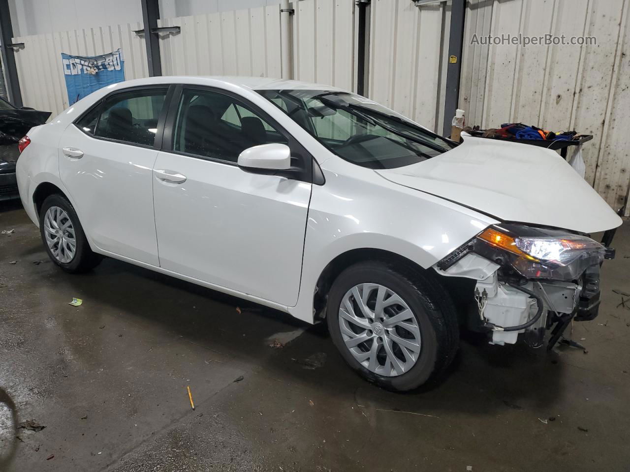 2017 Toyota Corolla L White vin: 5YFBURHE2HP623493