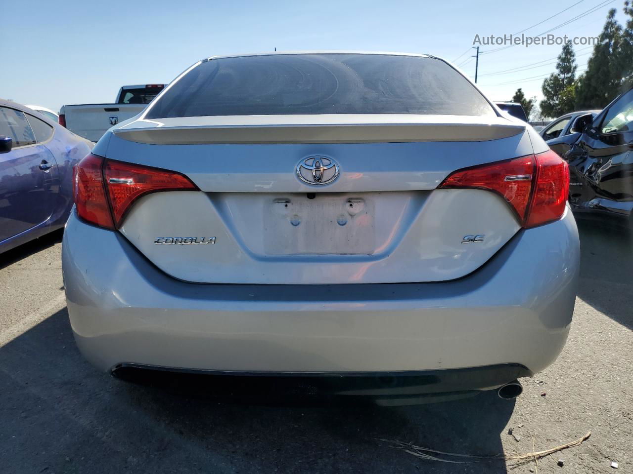 2017 Toyota Corolla L Silver vin: 5YFBURHE2HP732925