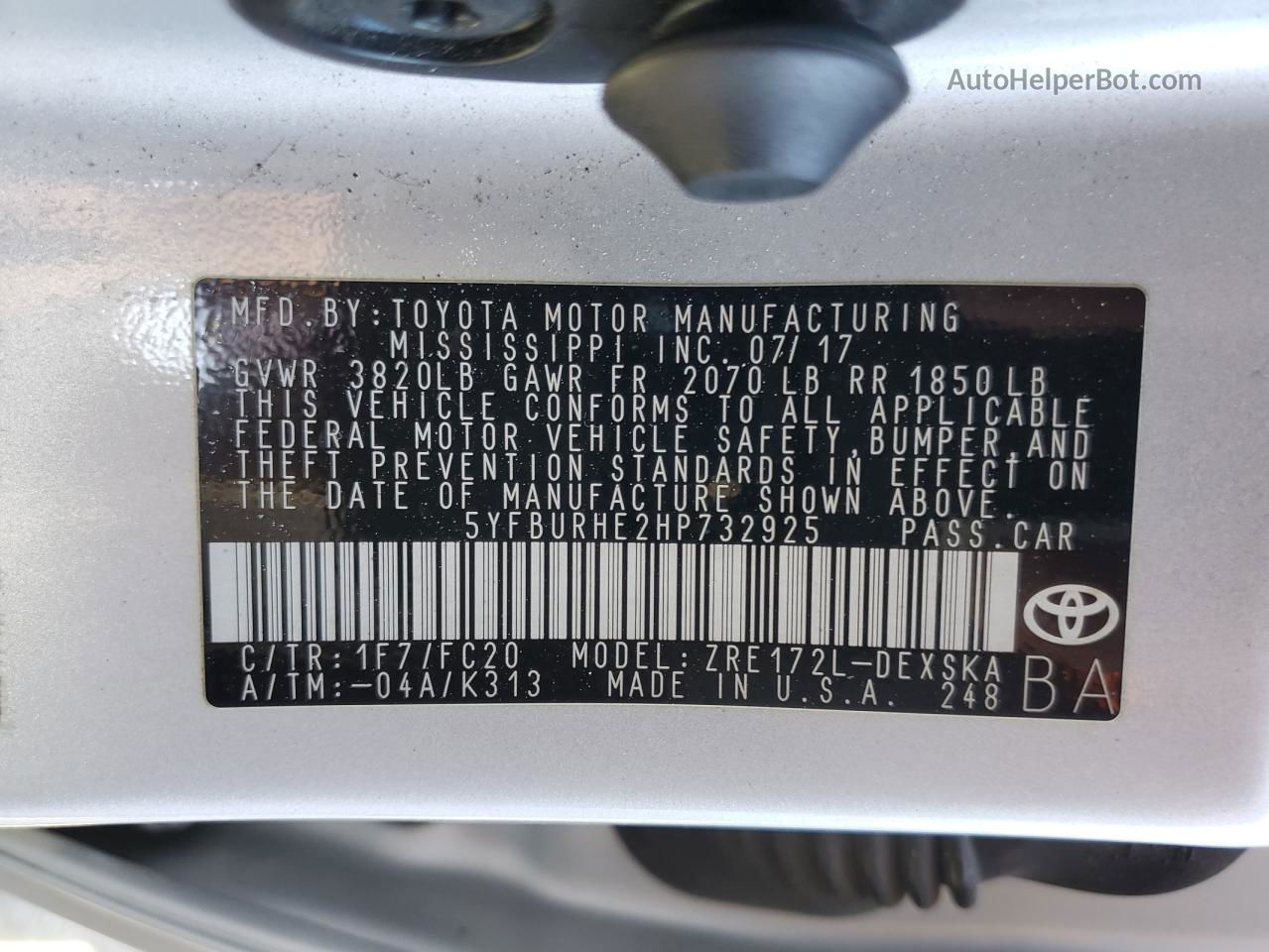 2017 Toyota Corolla L Silver vin: 5YFBURHE2HP732925